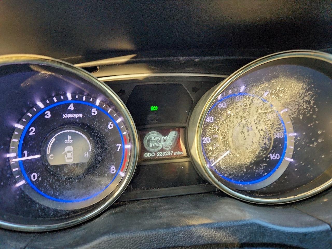 2013 HYUNDAI SONATA SE photo 9