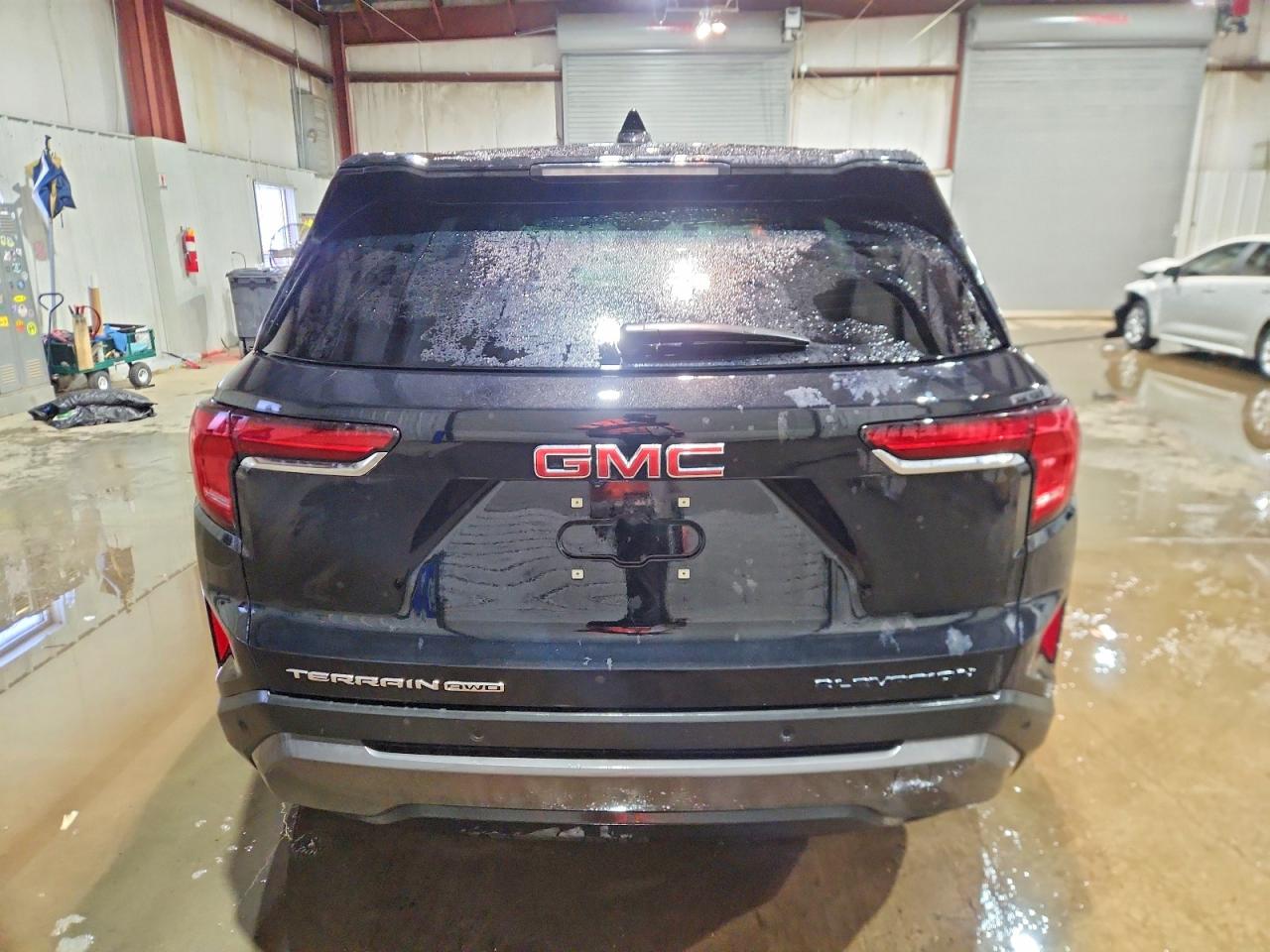 2025 GMC TERRAIN ELEVATION photo 6