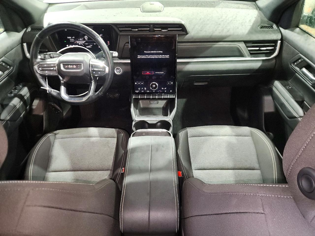 2025 GMC TERRAIN ELEVATION photo 8