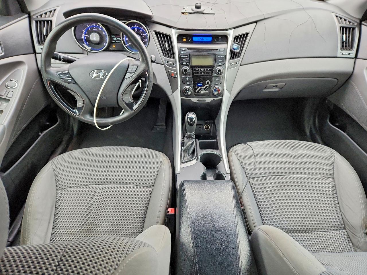 2012 HYUNDAI SONATA GLS photo 8