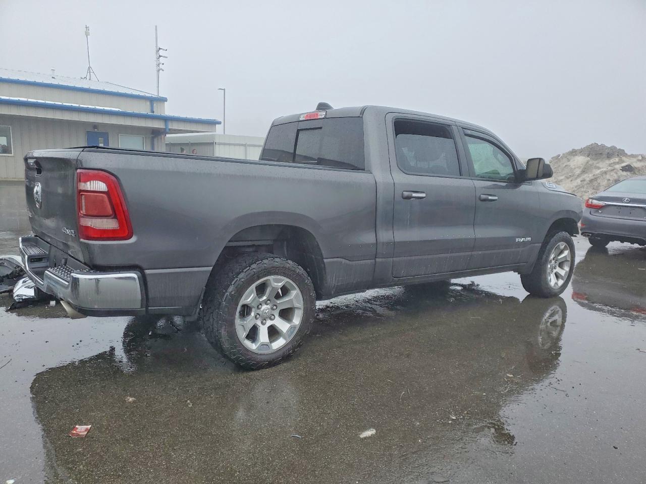 2019 RAM 1500 BIG HORN/LONE STAR photo 3
