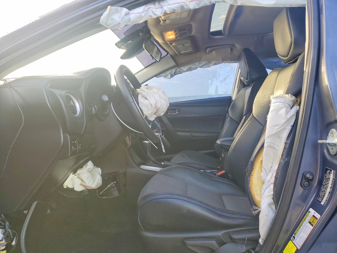 2018 TOYOTA COROLLA L photo 7