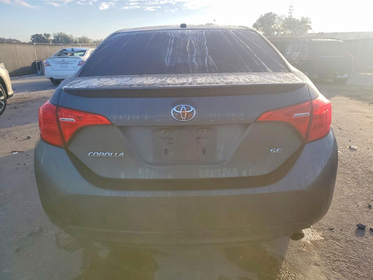 2018 TOYOTA COROLLA L photo 6