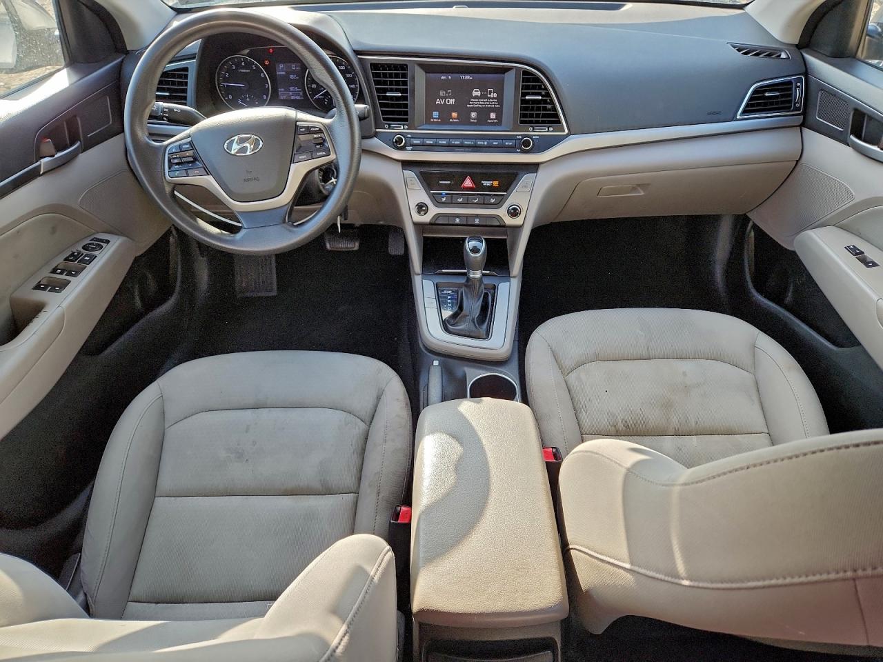 2017 HYUNDAI ELANTRA SE photo 8