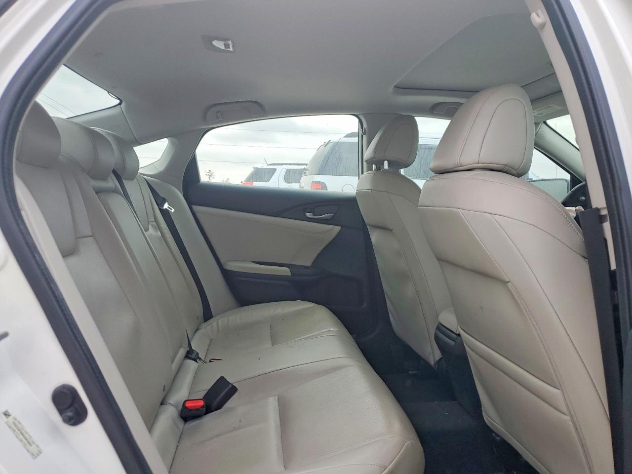 2019 HONDA INSIGHT TOURING photo 10
