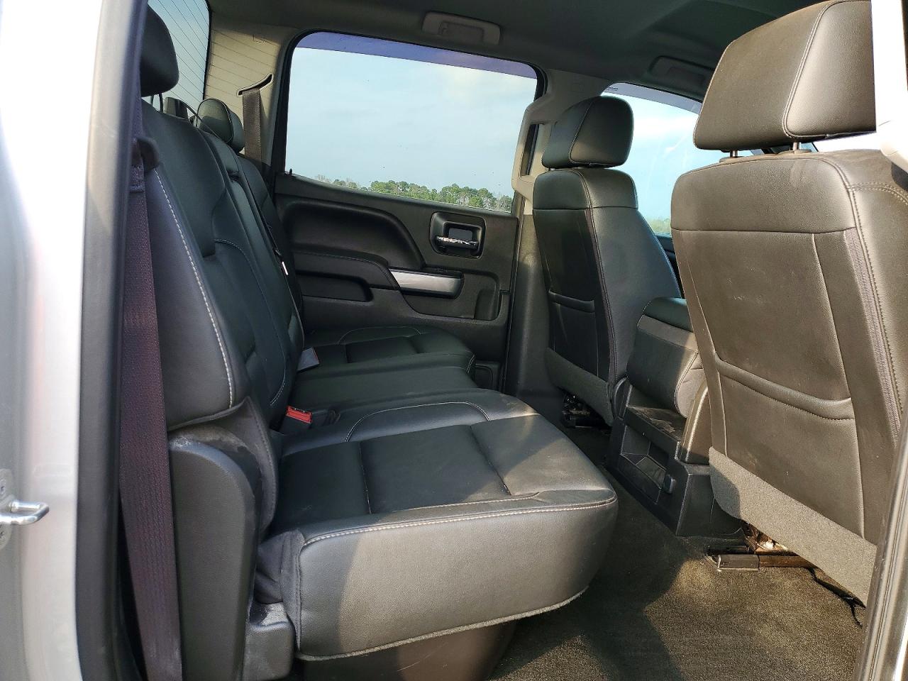 2017 CHEVROLET SILVERADO K1500 LT photo 10