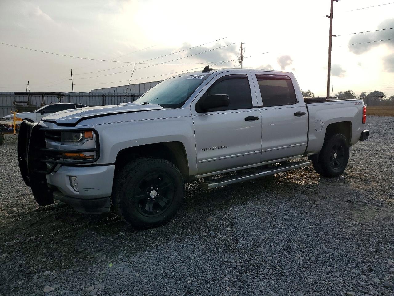 2017 CHEVROLET SILVERADO