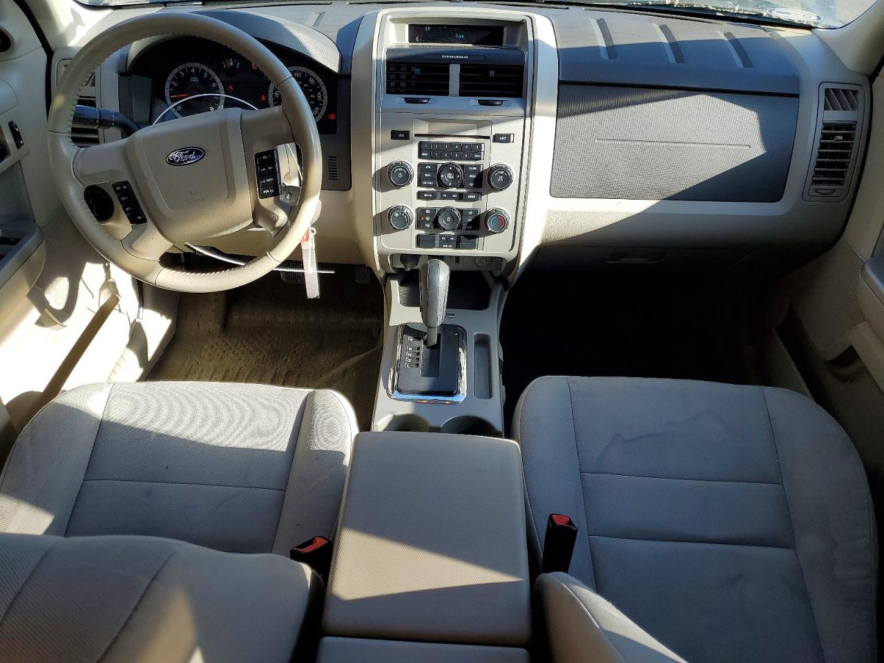 2012 FORD ESCAPE XLT photo 8