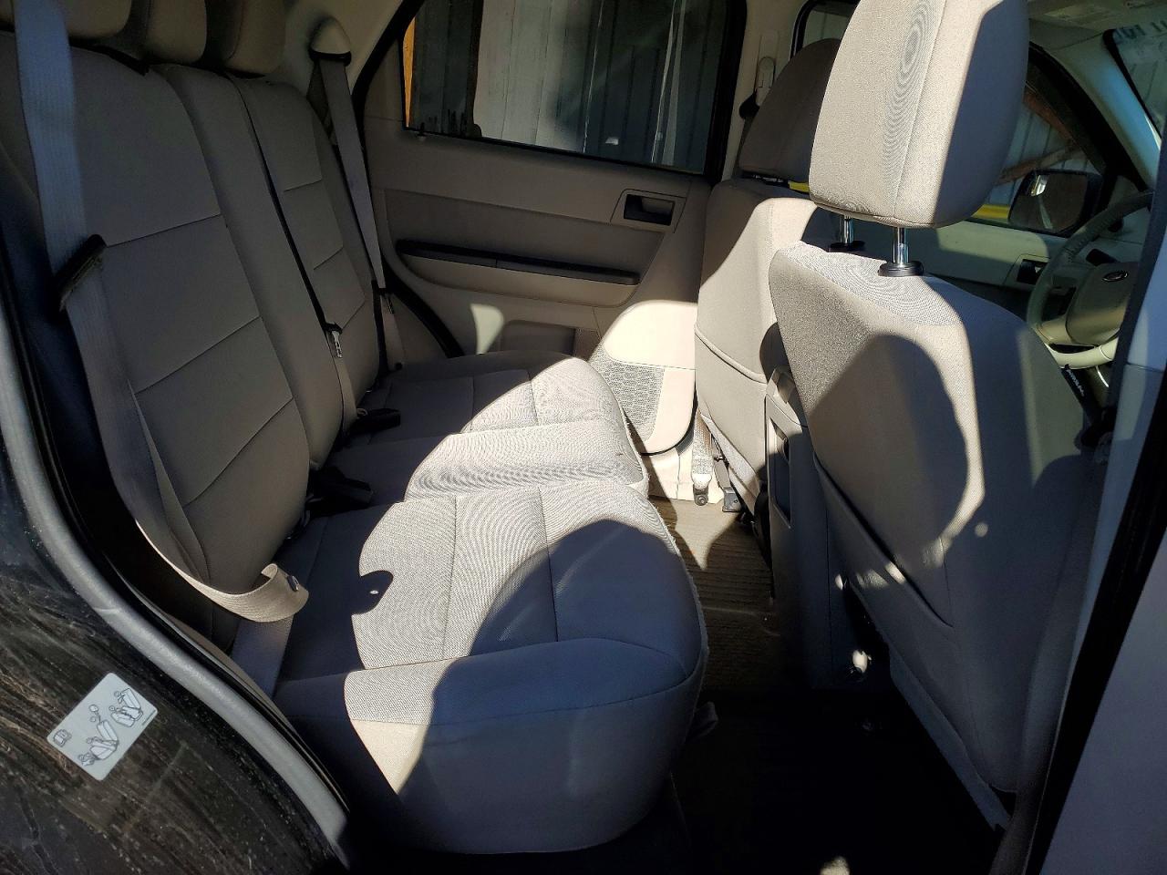 2012 FORD ESCAPE XLT photo 11