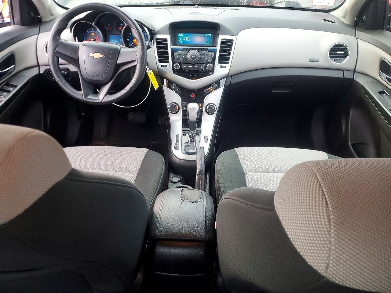 2011 CHEVROLET CRUZE LS photo 8