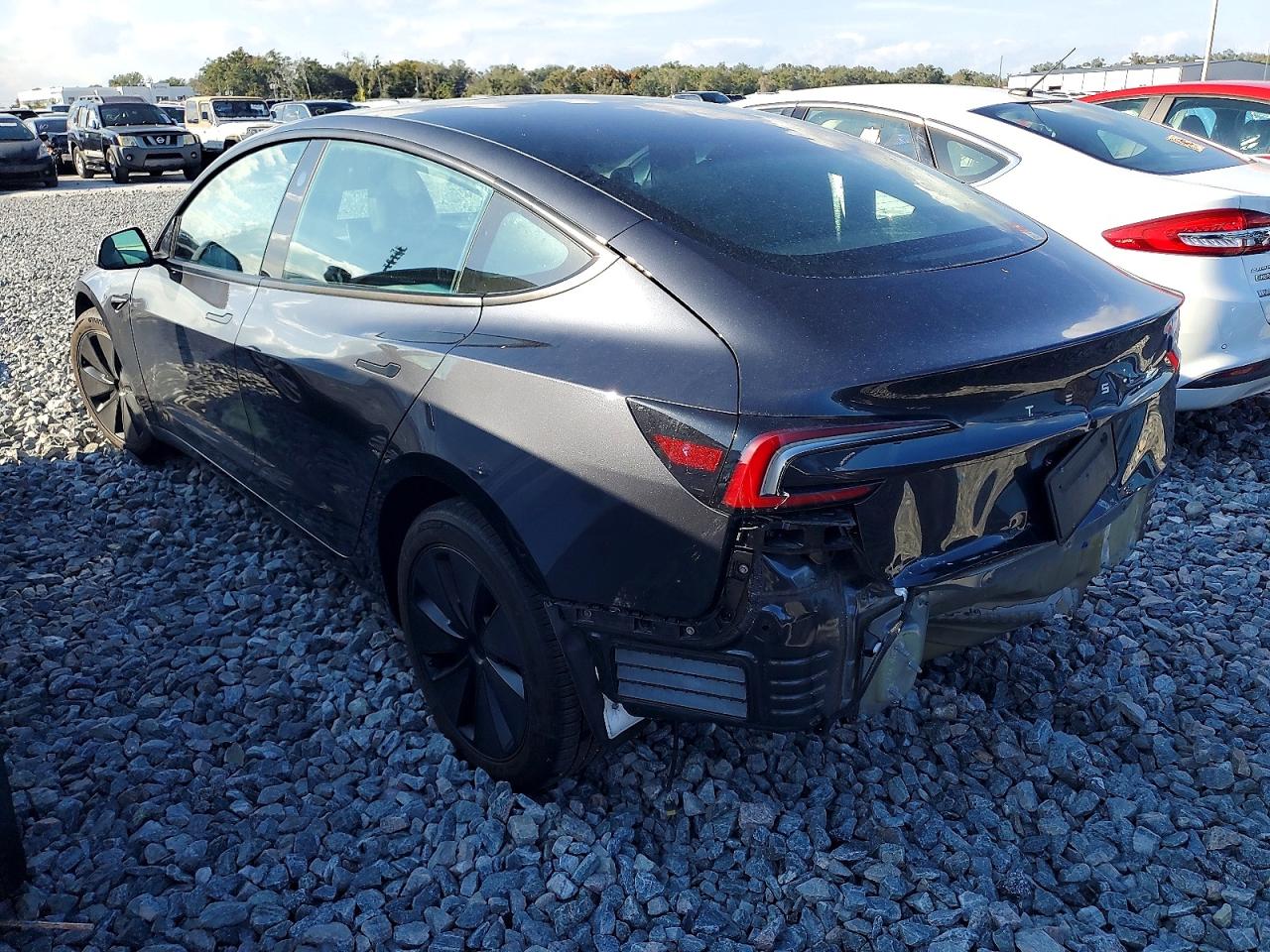 2024 TESLA MODEL 3 photo 2