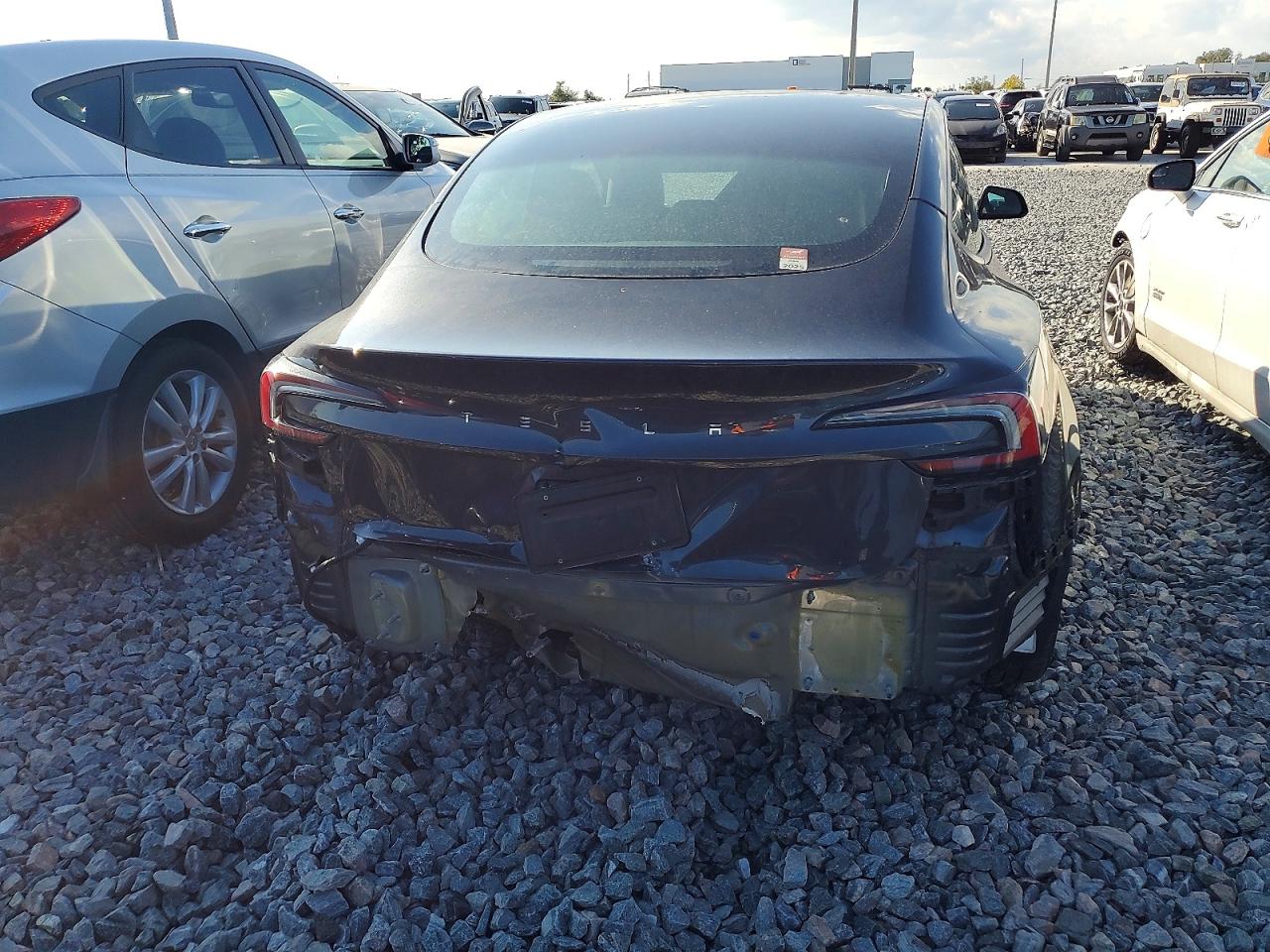 2024 TESLA MODEL 3 photo 6