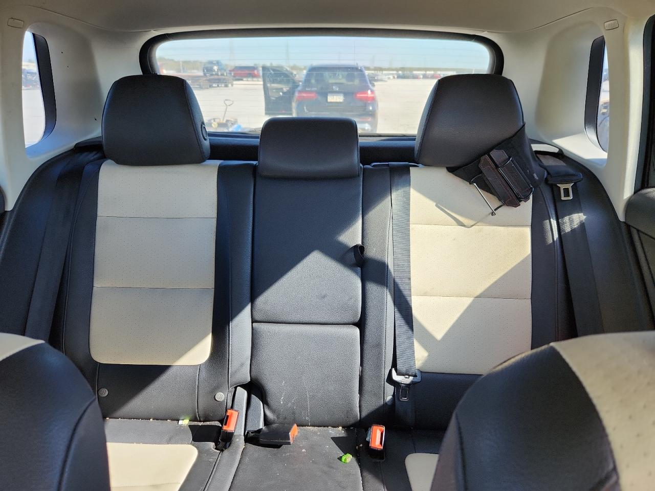 2017 VOLKSWAGEN TIGUAN S photo 10