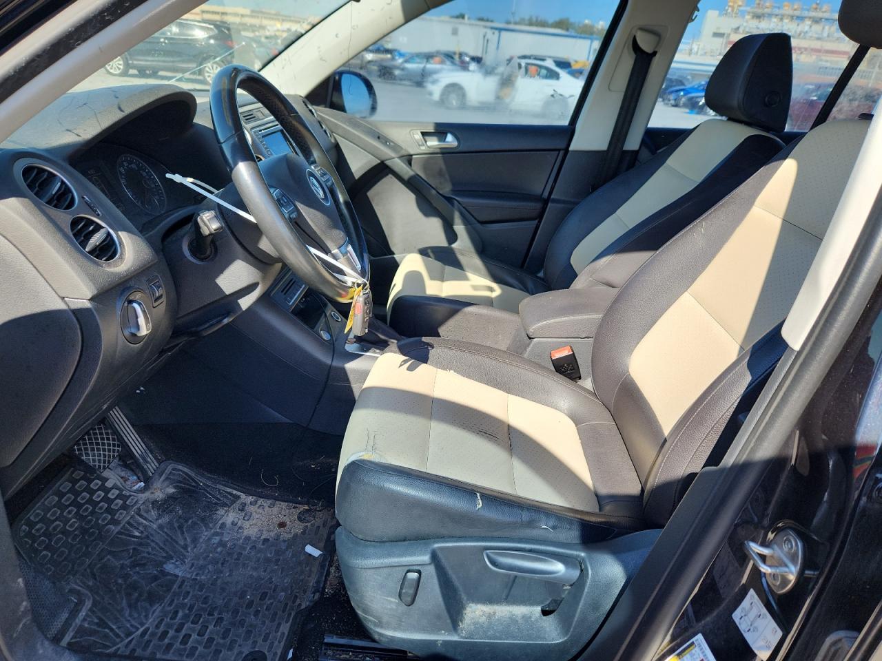 2017 VOLKSWAGEN TIGUAN S photo 7