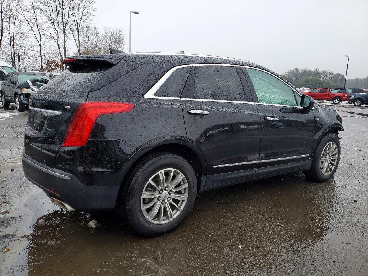 2017 CADILLAC XT5 LUXURY photo 3