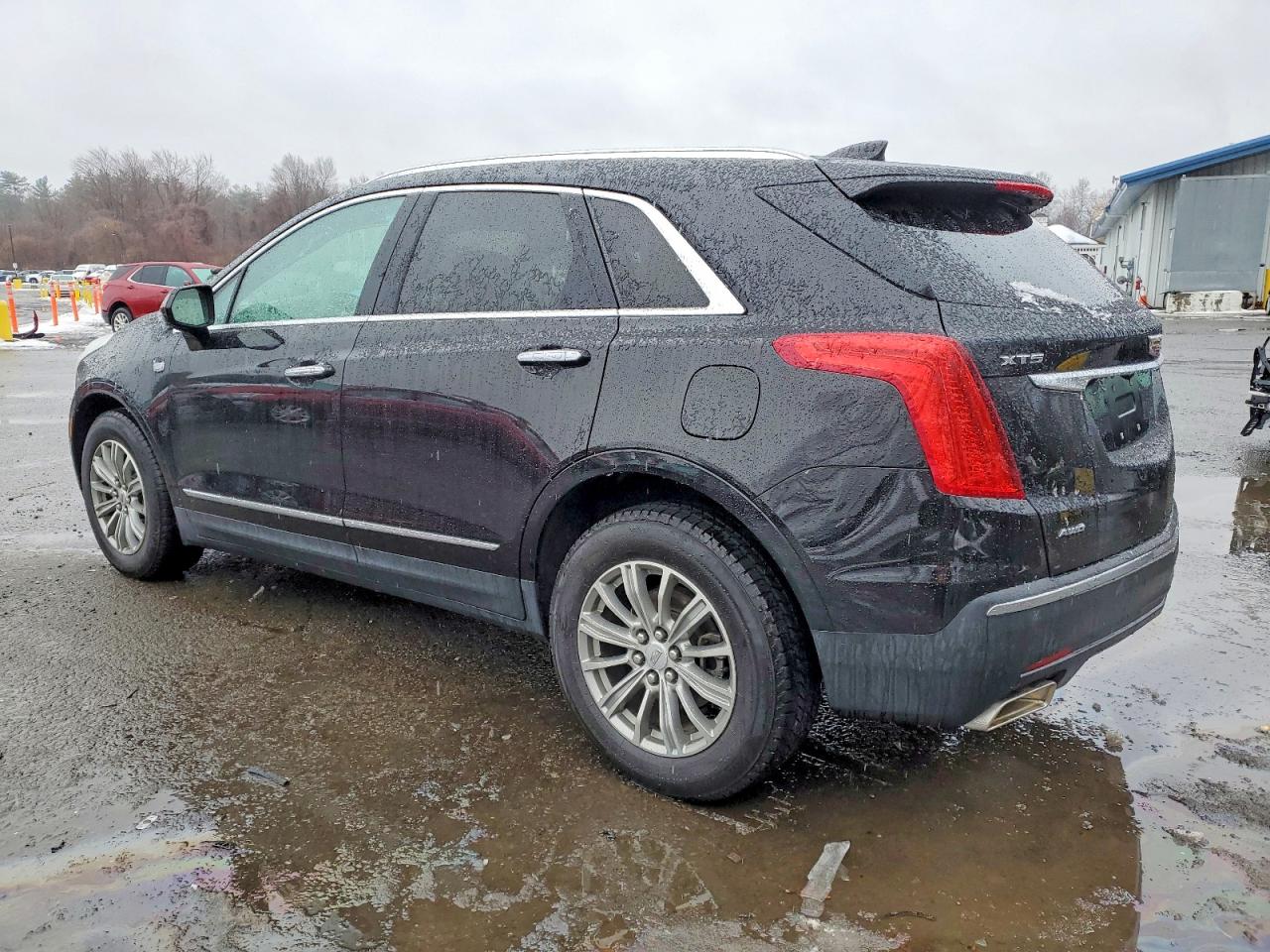 2017 CADILLAC XT5 LUXURY photo 2