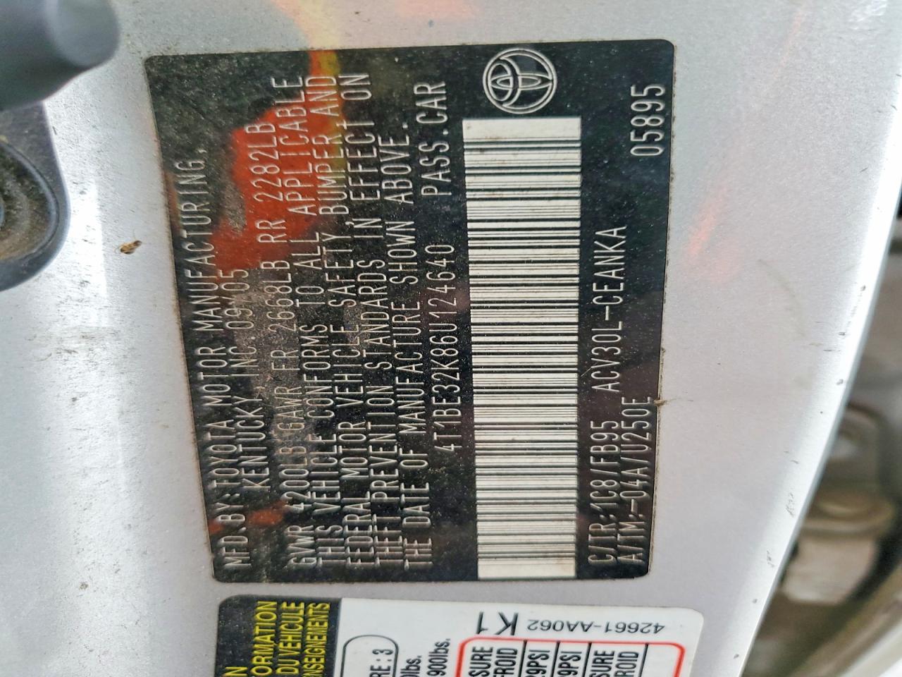2006 TOYOTA CAMRY LE photo 12