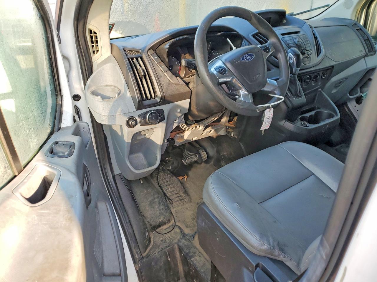 2018 FORD TRANSIT T-150 photo 8