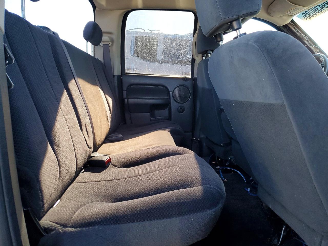 2004 DODGE RAM 1500 ST photo 10