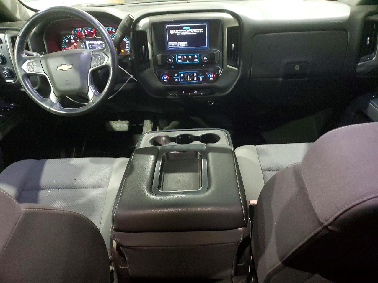 2017 CHEVROLET SILVERADO K1500 LT photo 8