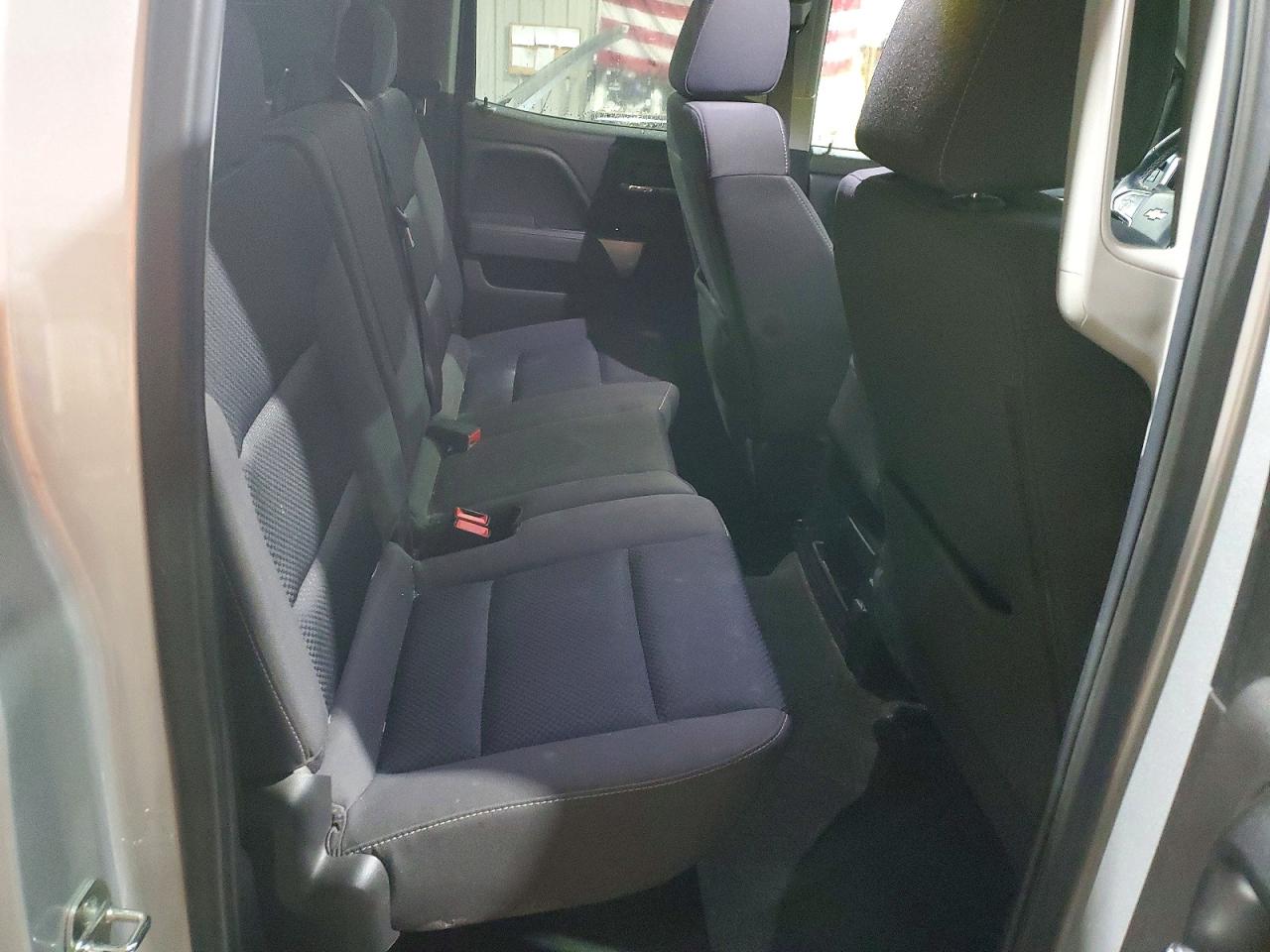 2017 CHEVROLET SILVERADO K1500 LT photo 10