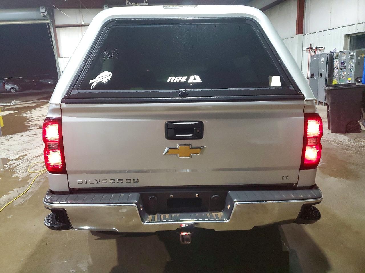 2017 CHEVROLET SILVERADO K1500 LT photo 6