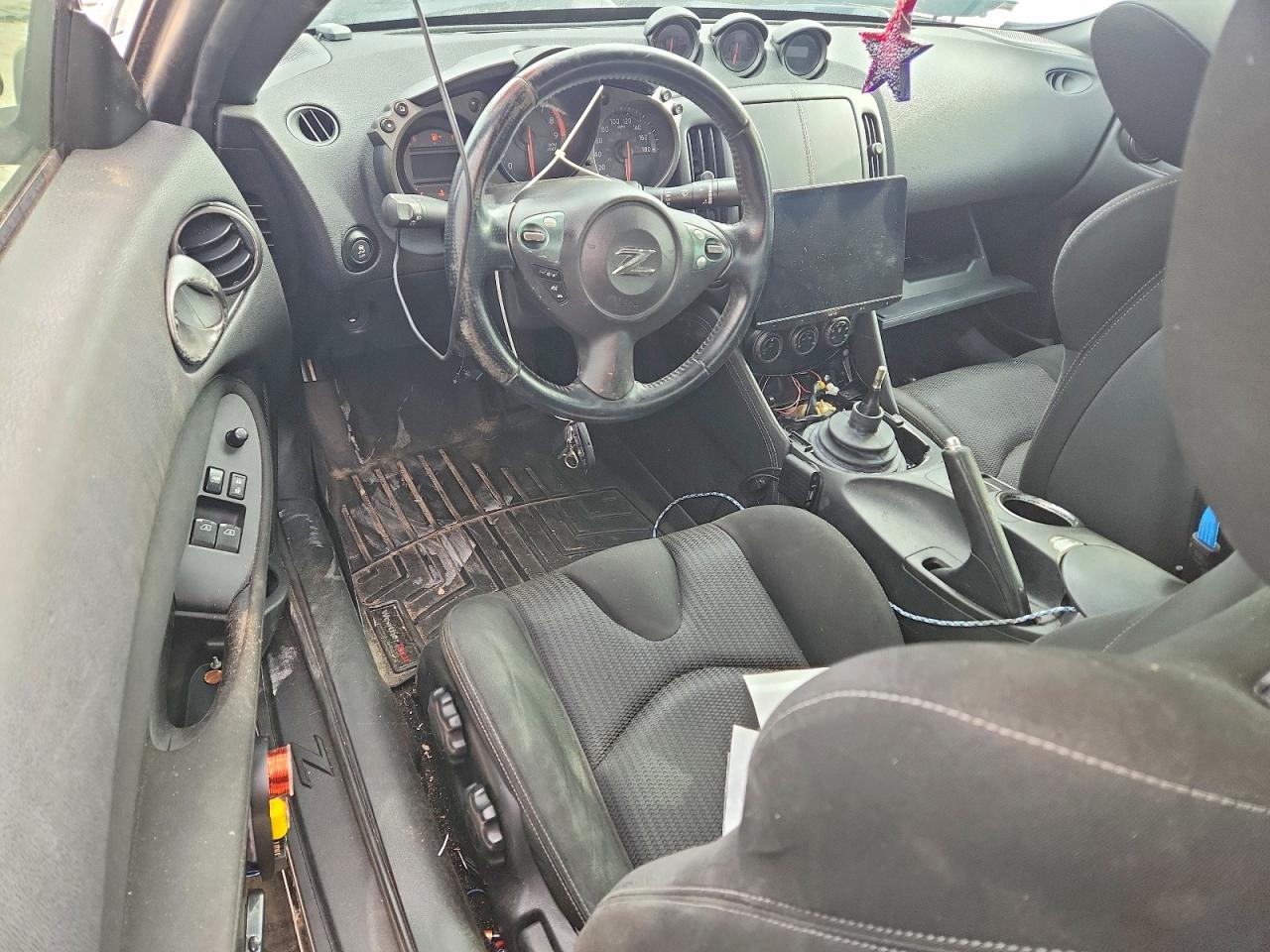 2016 NISSAN 370Z BASE photo 8