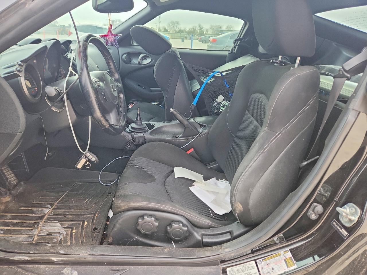 2016 NISSAN 370Z BASE photo 7