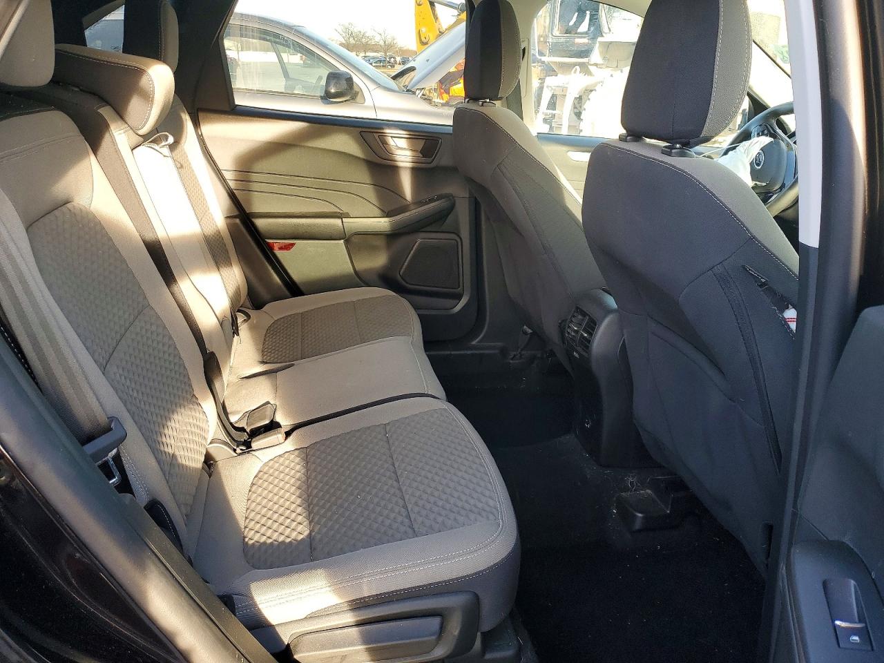 2022 FORD ESCAPE SE photo 31