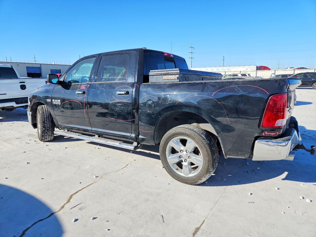 2013 RAM 1500 SLT photo 2