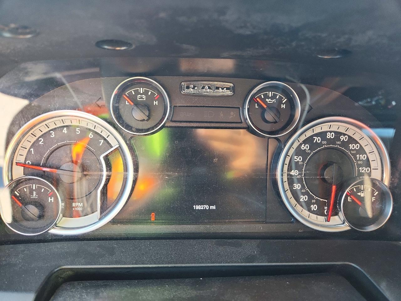 2013 RAM 1500 SLT photo 9