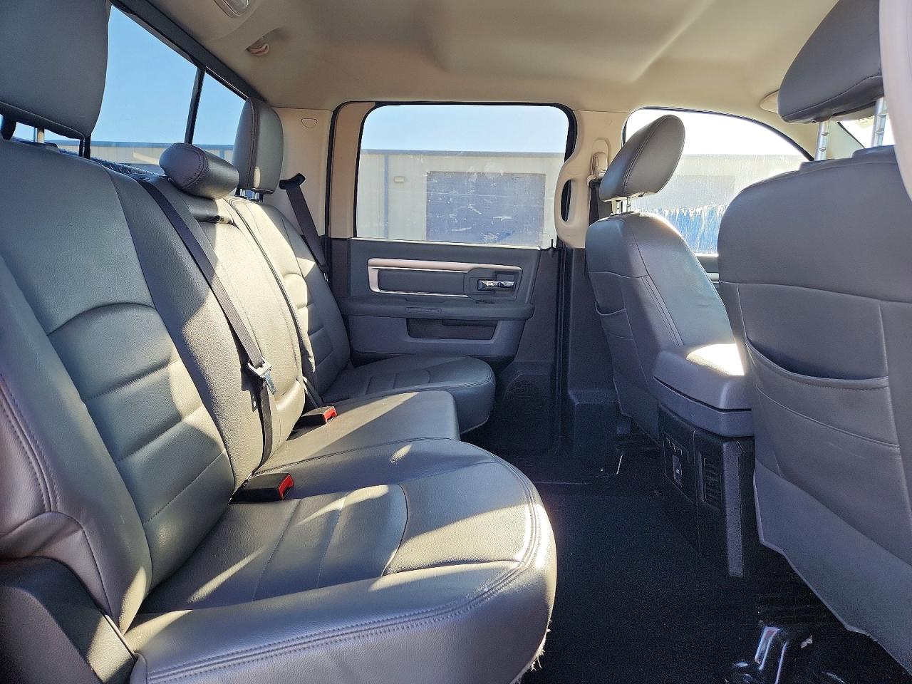 2013 RAM 1500 SLT photo 10