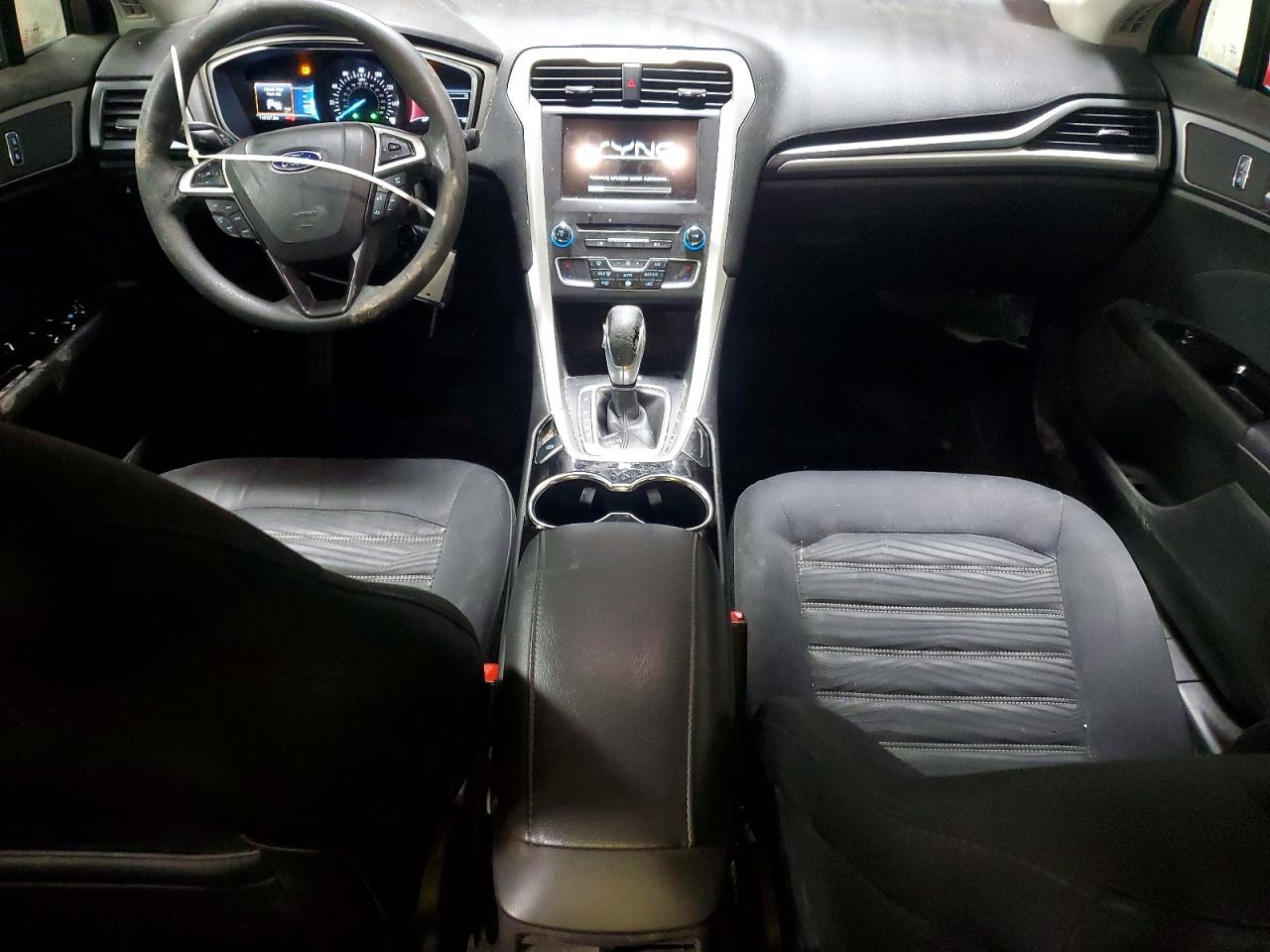 2016 FORD FUSION SE photo 8