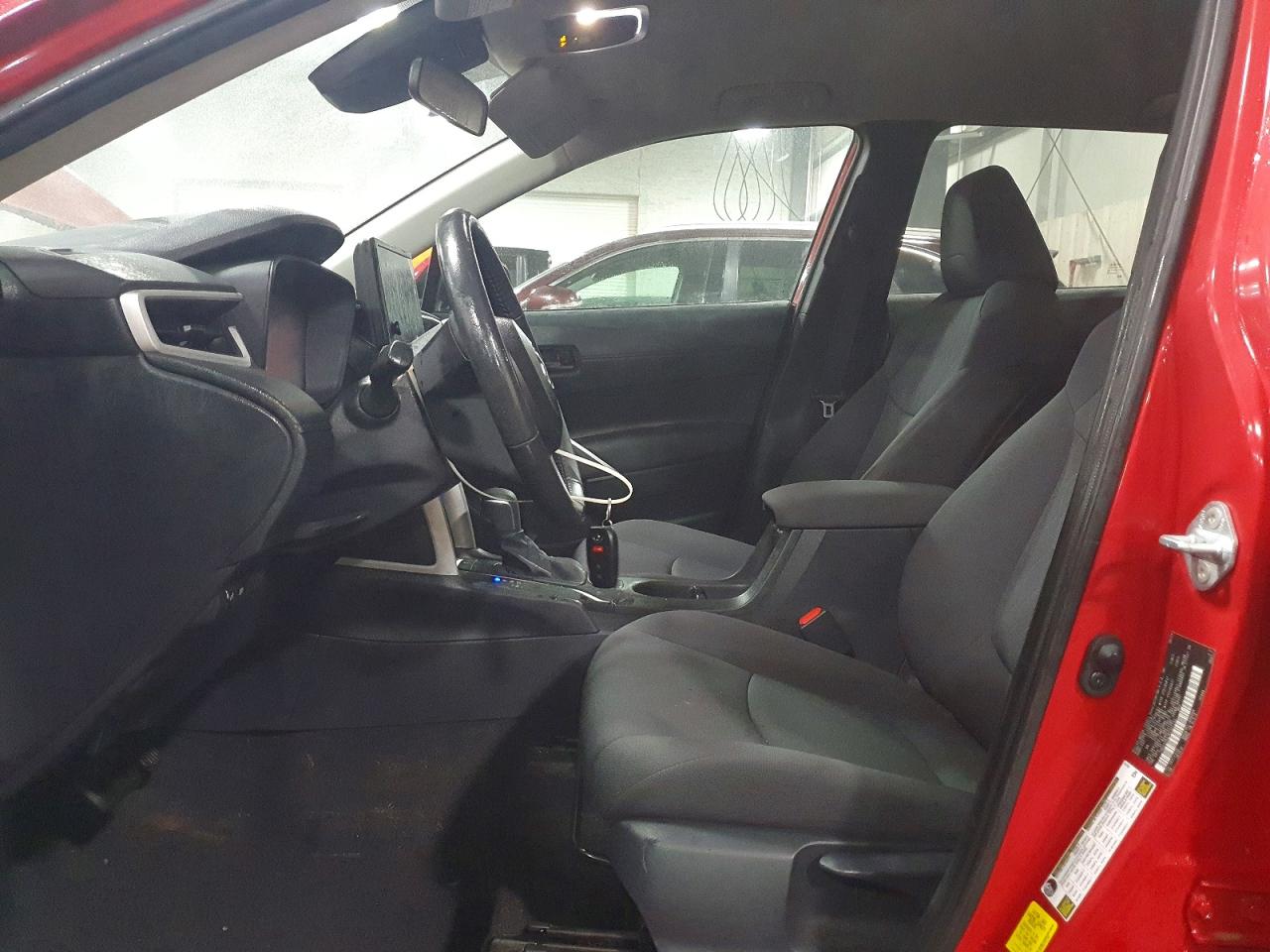 2024 TOYOTA COROLLA CROSS LE photo 7