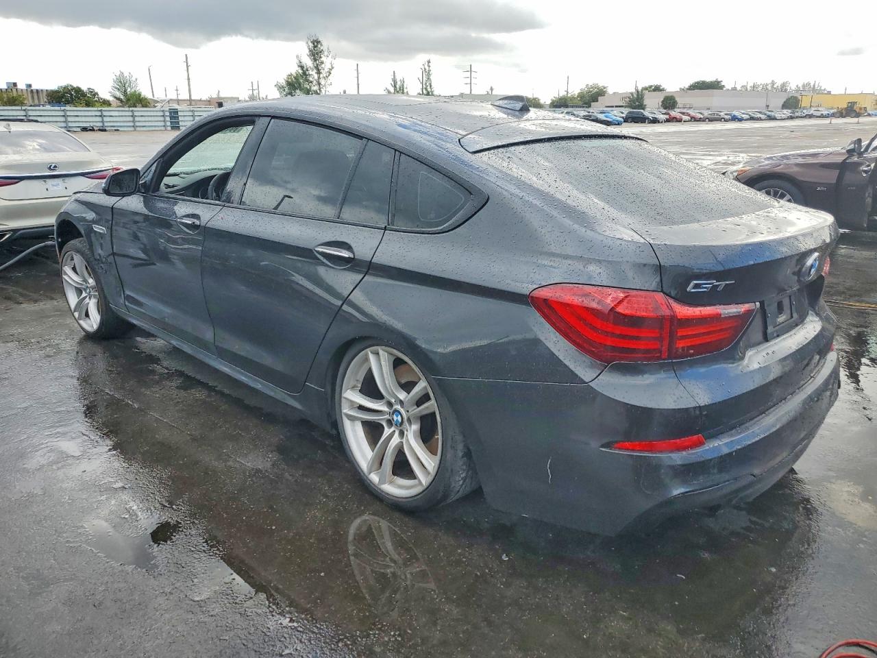 2014 BMW 550 IGT photo 2