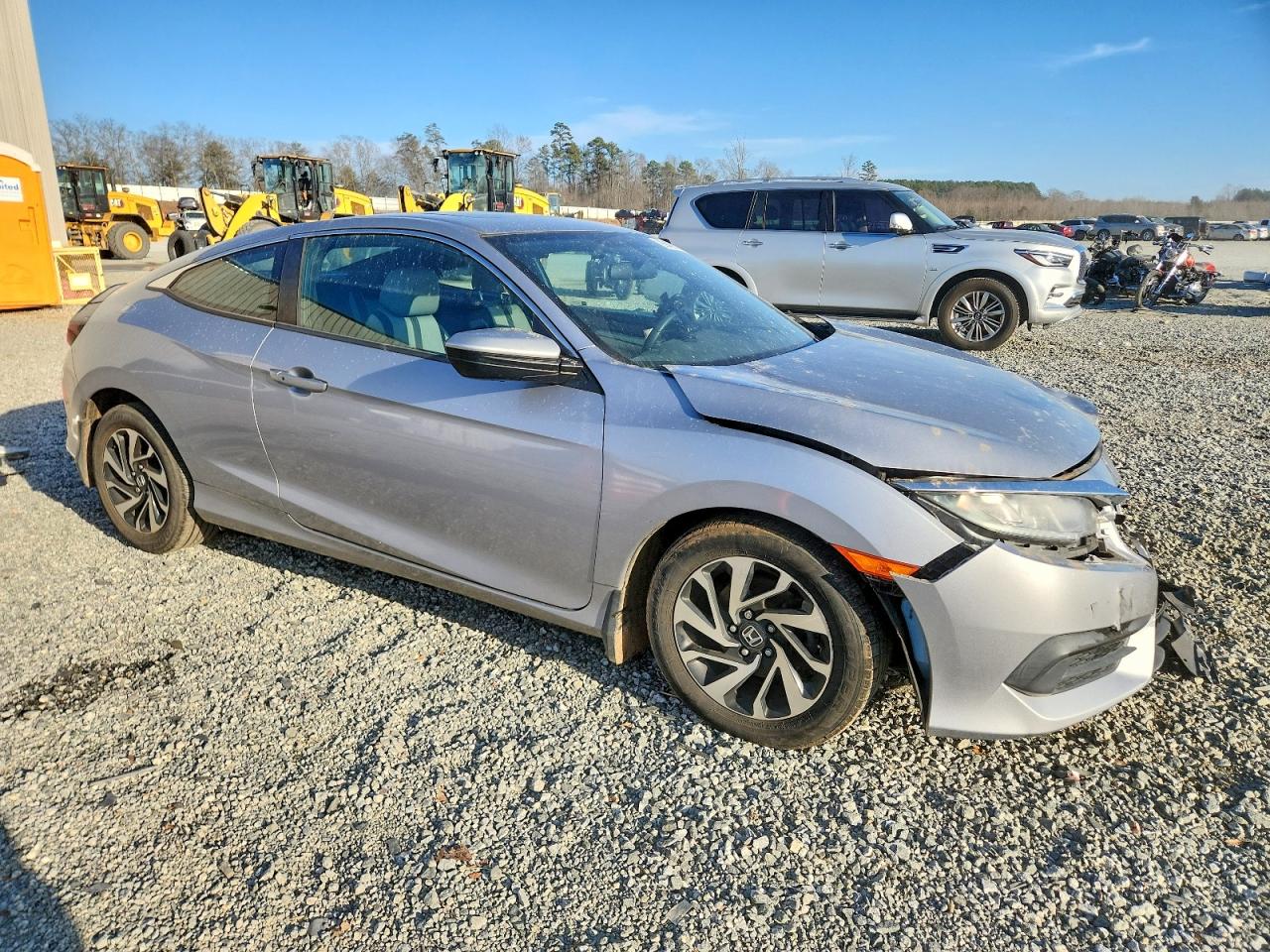 2017 HONDA CIVIC LX photo 4