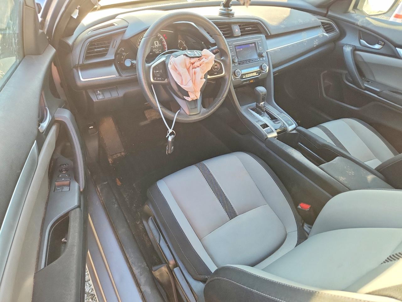 2017 HONDA CIVIC LX photo 8