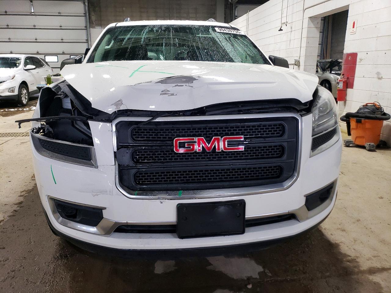 2014 GMC ACADIA SLE photo 5