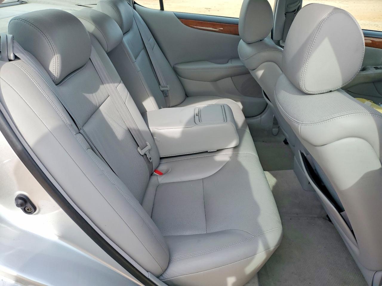 2005 LEXUS ES 330 photo 10