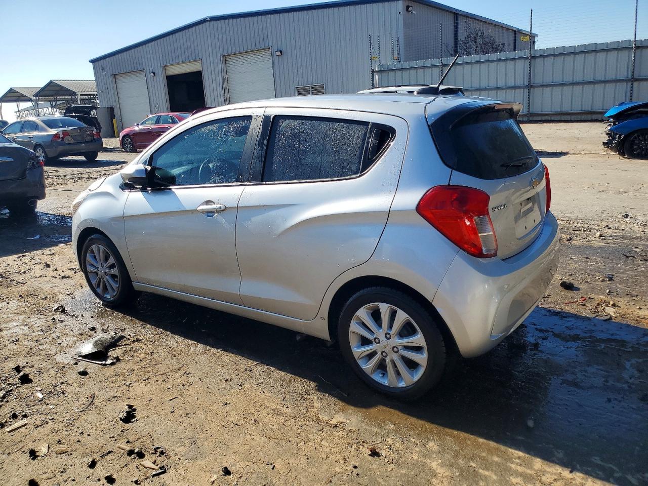 2018 CHEVROLET SPARK 1LT photo 2