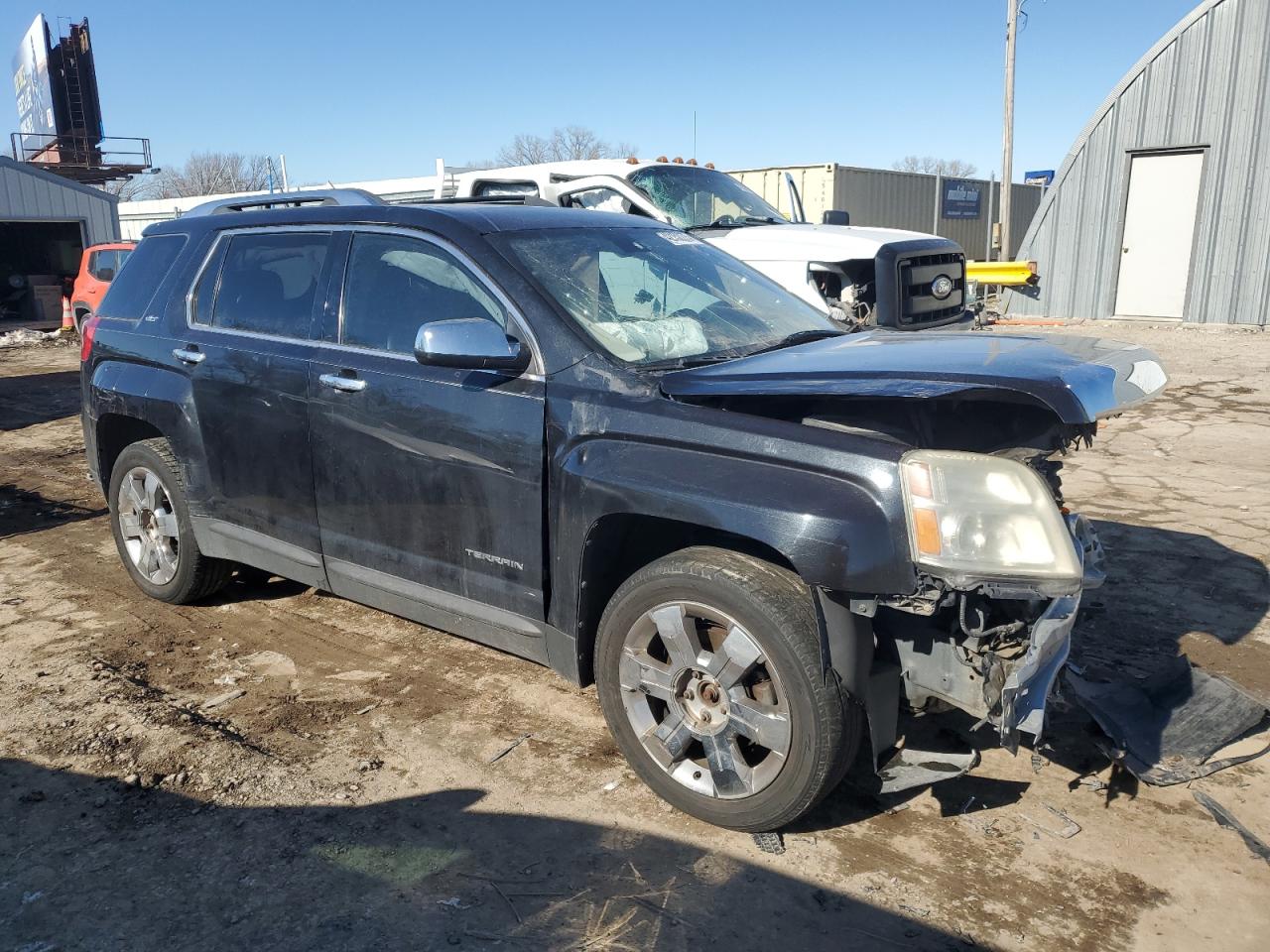 2011 GMC TERRAIN SLT photo 4