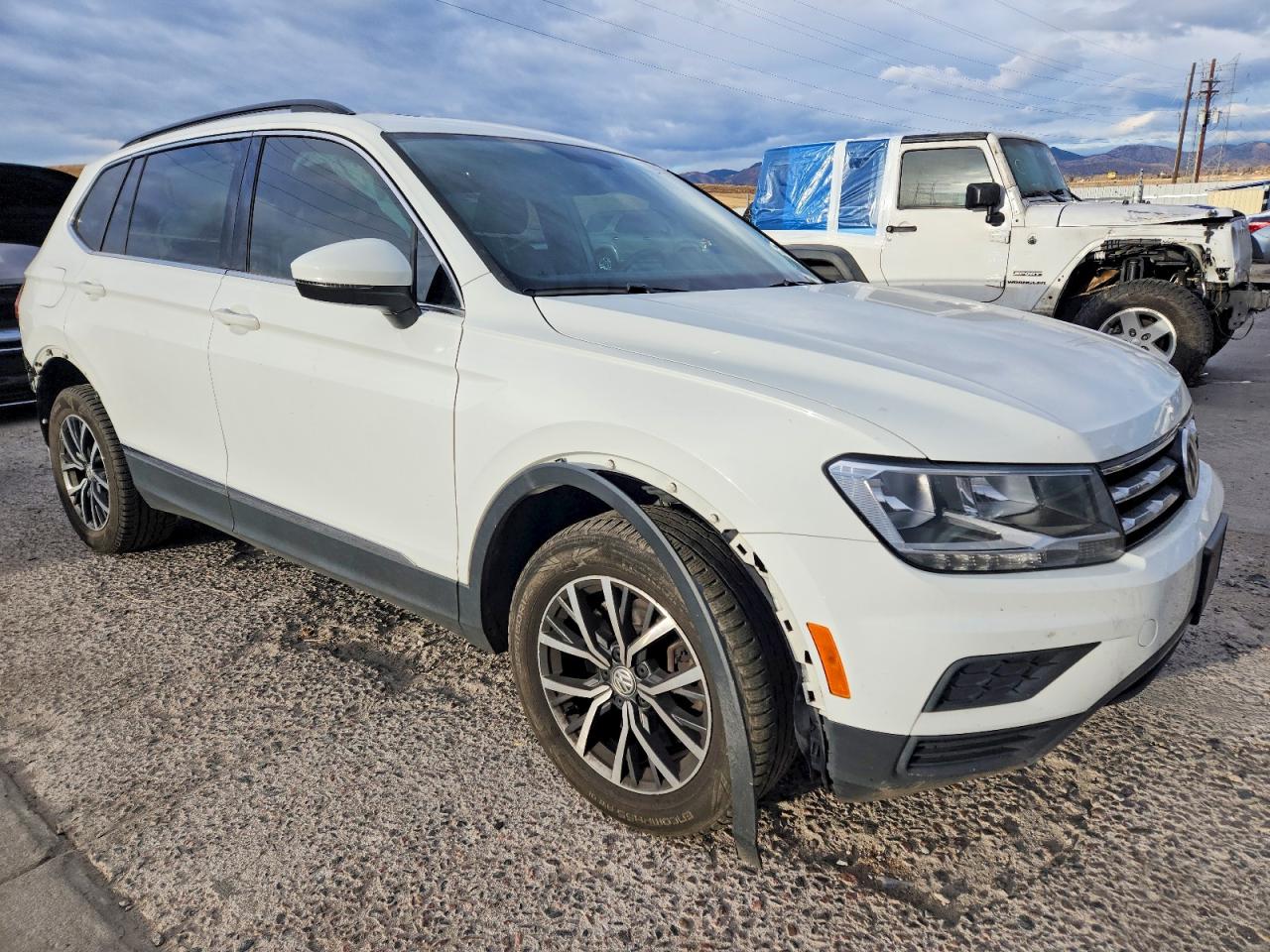 2020 VOLKSWAGEN TIGUAN SE photo 4
