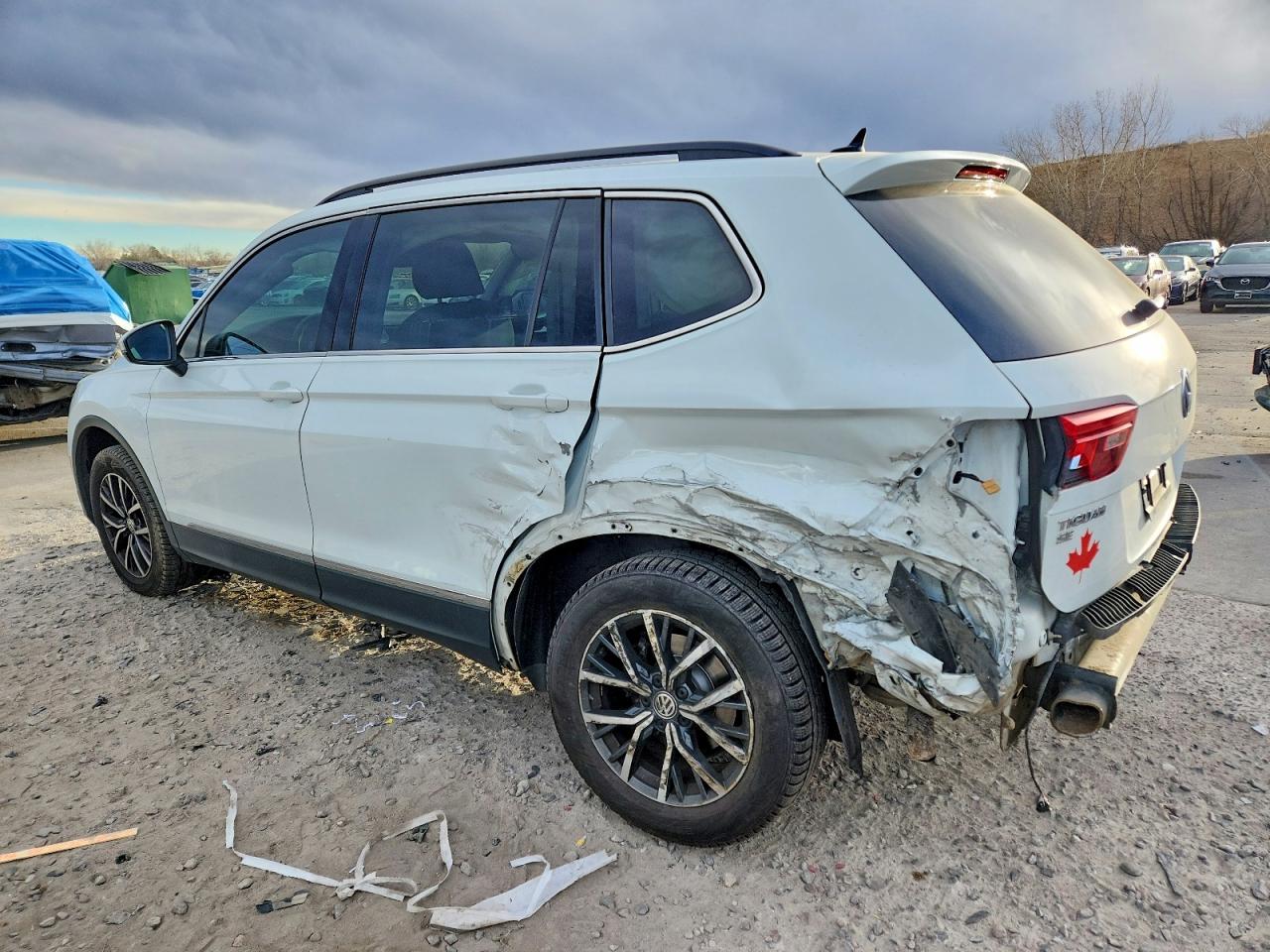 2020 VOLKSWAGEN TIGUAN SE photo 2