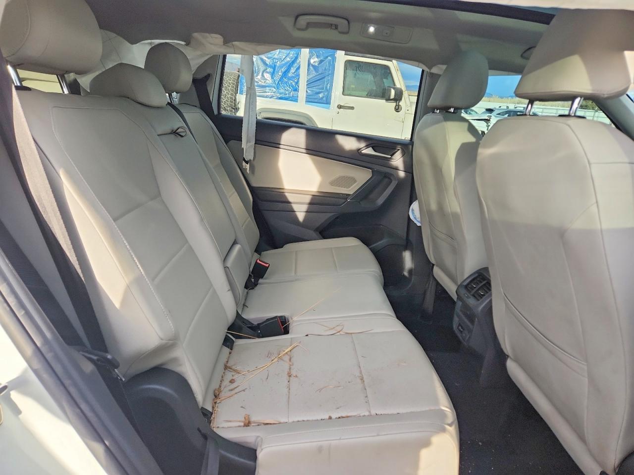 2020 VOLKSWAGEN TIGUAN SE photo 11