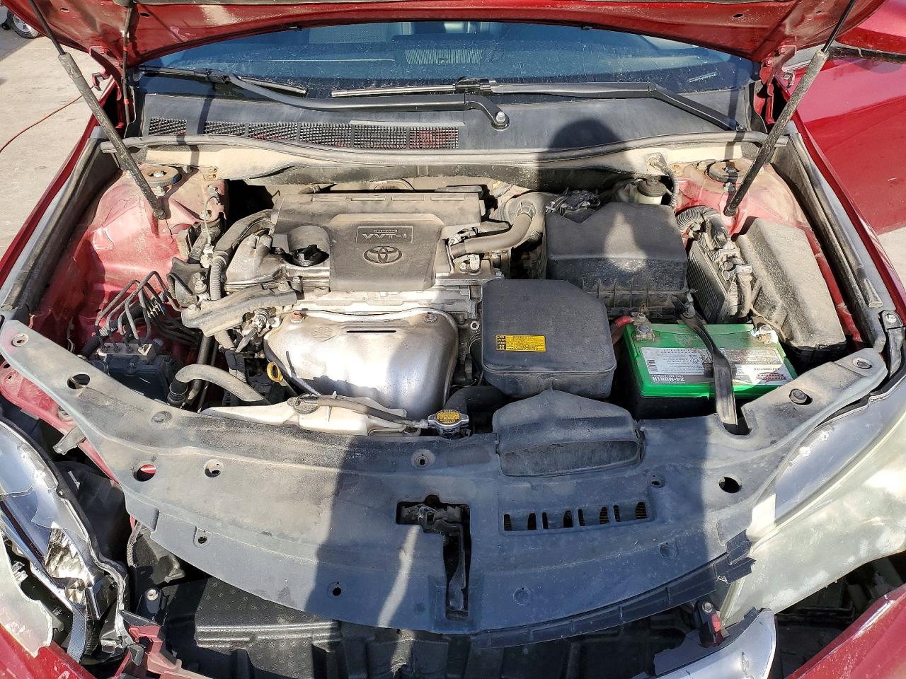 2015 TOYOTA CAMRY LE photo 11