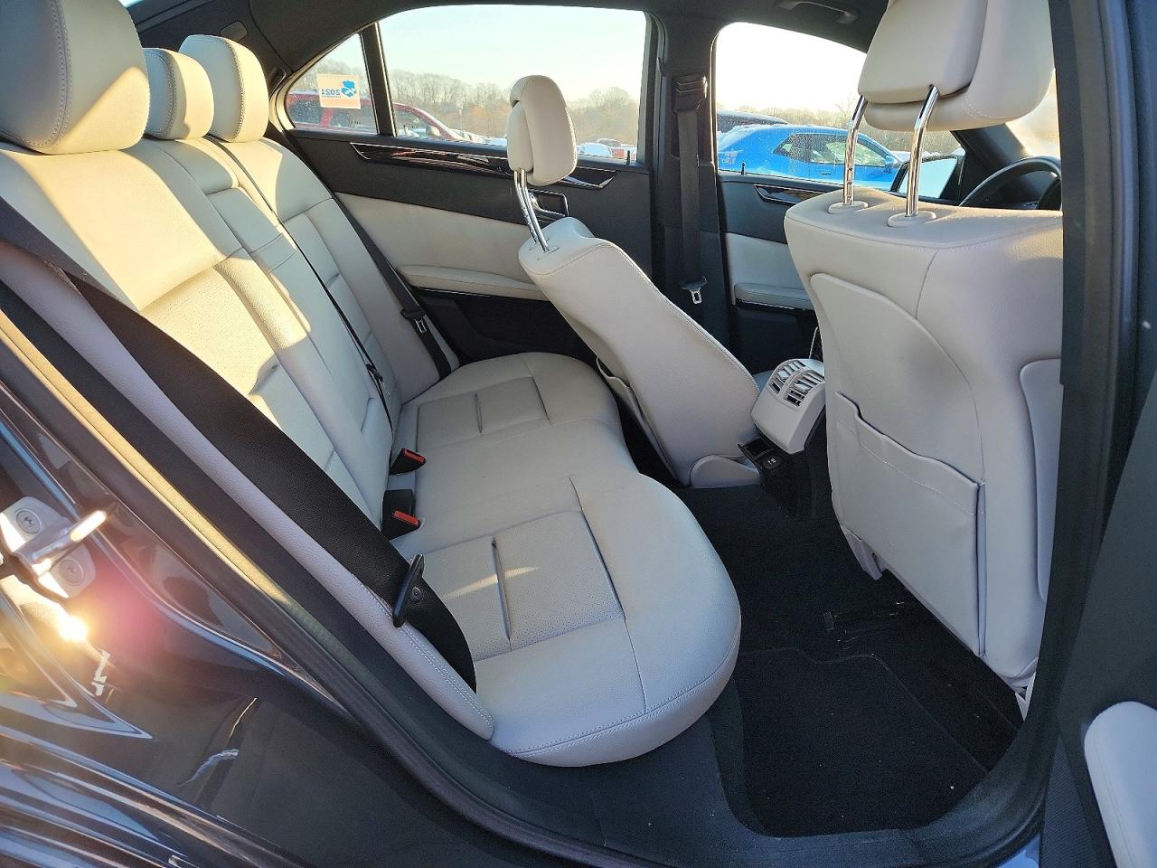 2011 MERCEDES-BENZ E 350 4MATIC photo 10