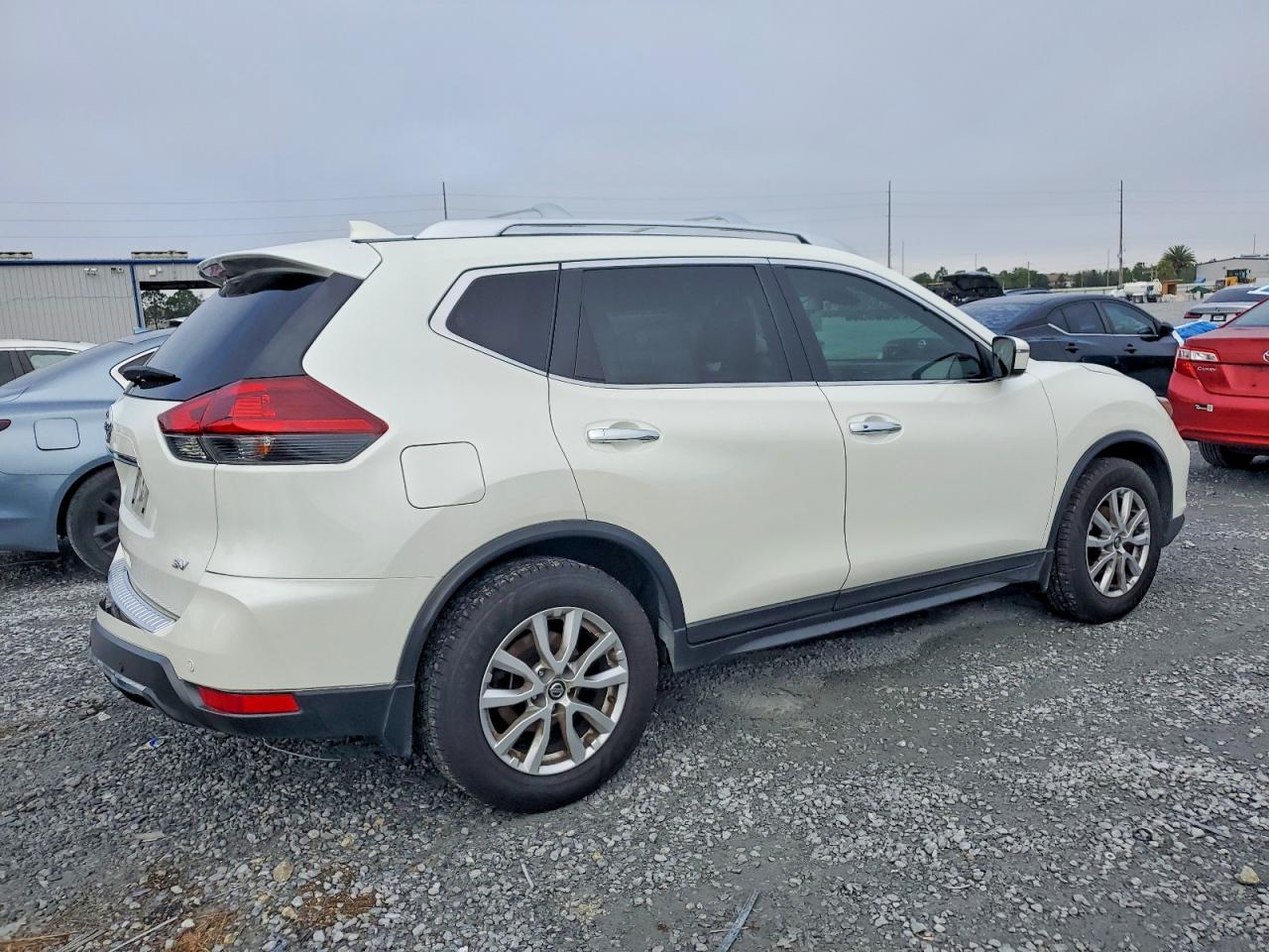 2020 NISSAN ROGUE S photo 3