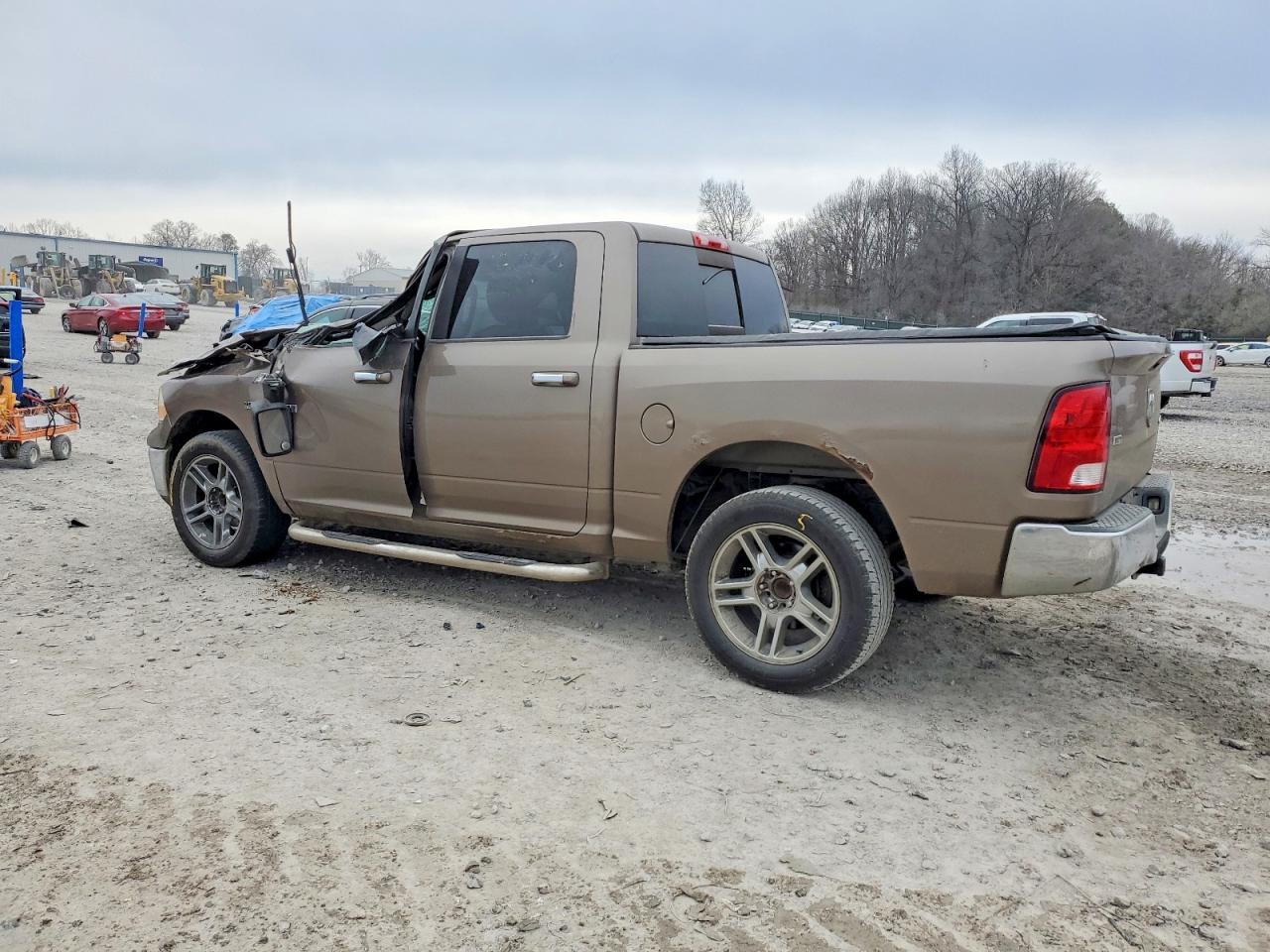2010 DODGE RAM 1500 photo 2