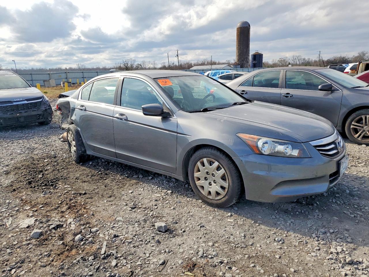 2012 HONDA ACCORD LX photo 4