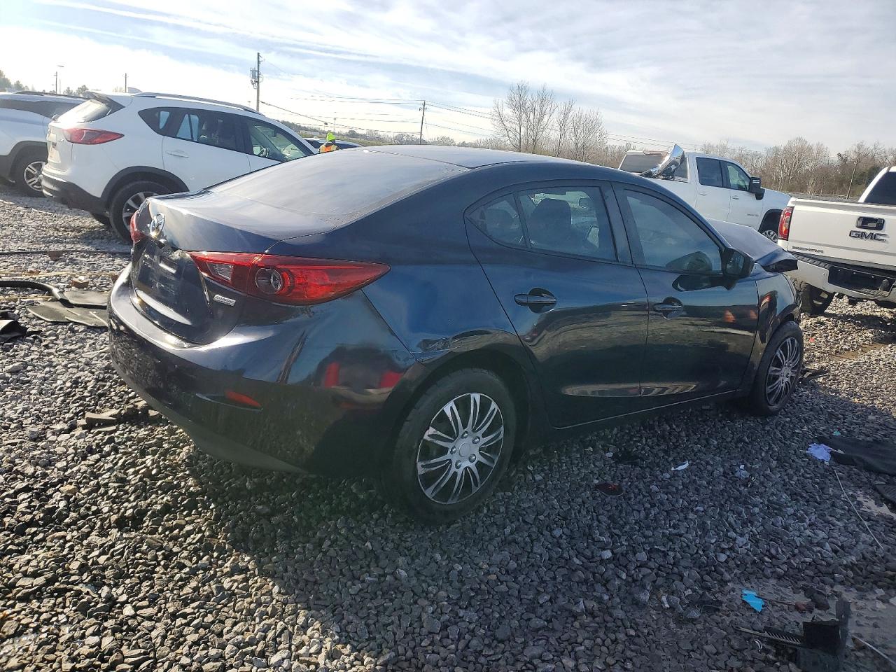 2014 MAZDA 3 SV photo 3